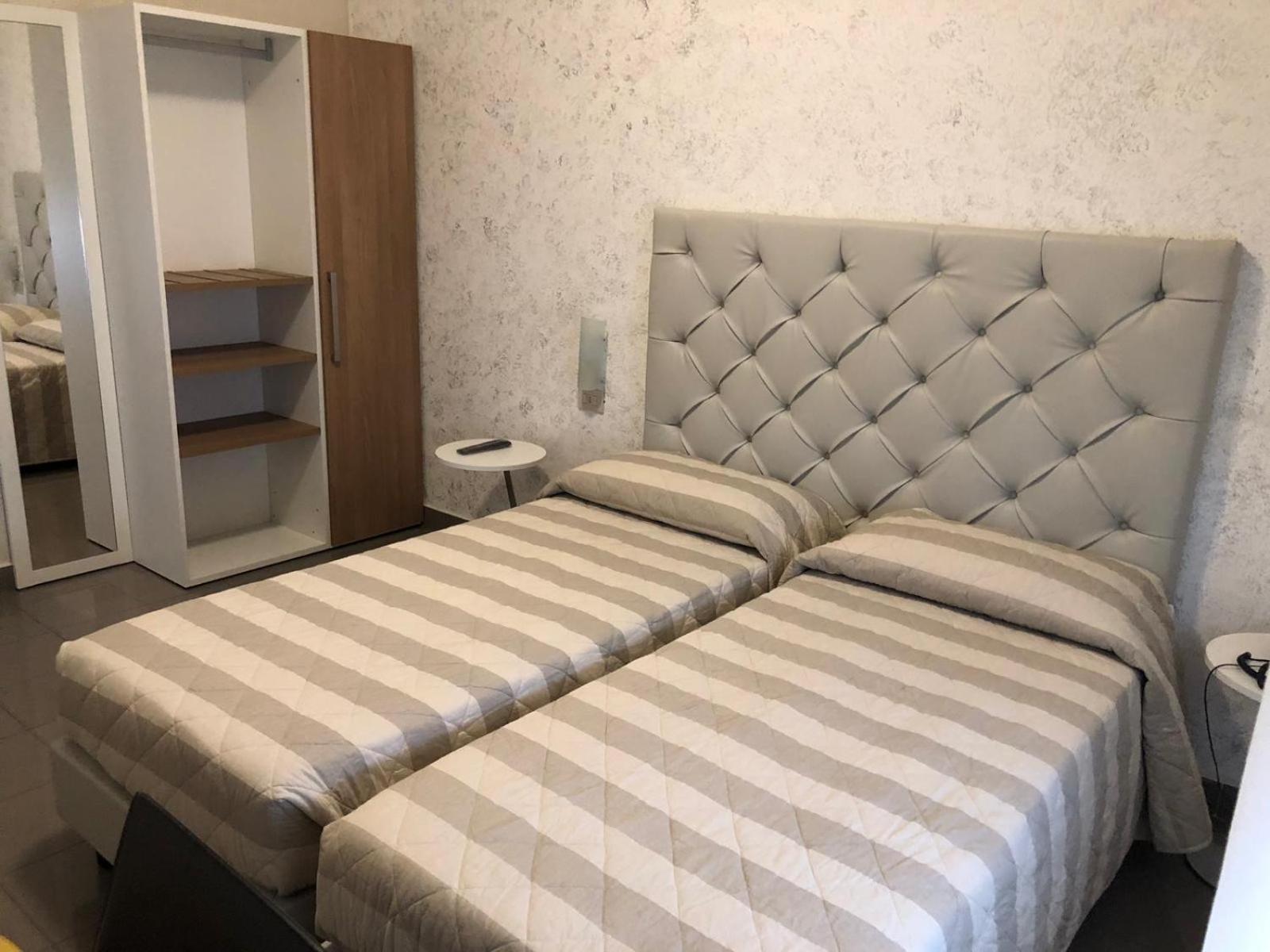 New H Marte 81 — Photos 1