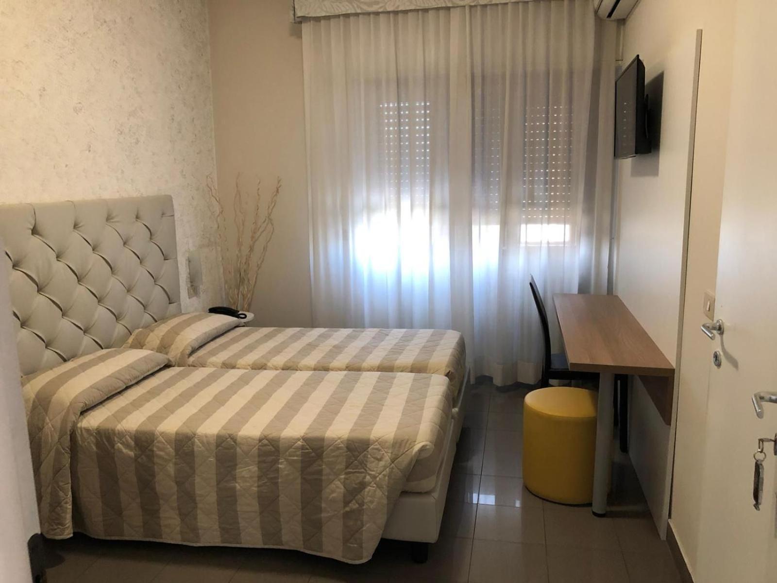 New H Marte 81 — Photos 2